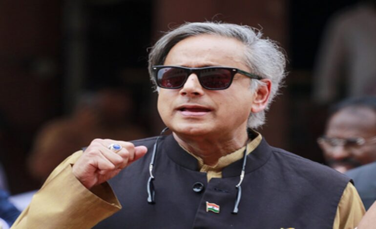 न्यूक्लियर धमकी कभी स्वीकार नहीं, अमेरिका से रिश्ते अहम : शशि थरूर