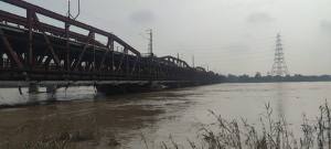 दिल्ली के लिए अगले 72 घंटे अहम, यमुना किनारे बसे इलाकों में बाढ़ का खतरा