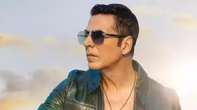 जम्मू में अक्षय कुमार की लग्जरी गाड़ी जब्त, काले शीशों के चलते पुलिस ने दी बड़ी कार्रवाई… जानें पूरा मामला