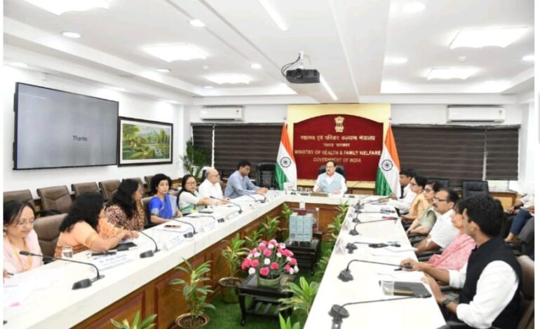 केंद्रीय स्वास्थ्य मंत्री जे.पी. नड्डा ने डेंगू और मलेरिया की स्थिति की समीक्षा की, राज्यों को सतर्कता और जनजागरूकता बढ़ाने के दिए निर्देश