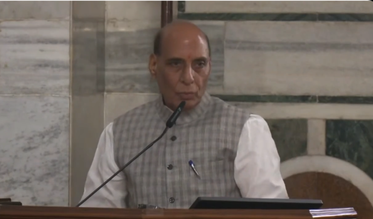 1965 युद्ध की 60वीं वर्षगांठ पर रक्षा मंत्री राजनाथ सिंह ने शहीदों को दी श्रद्धांजलि, पूर्व सैनिकों से की मुलाकात