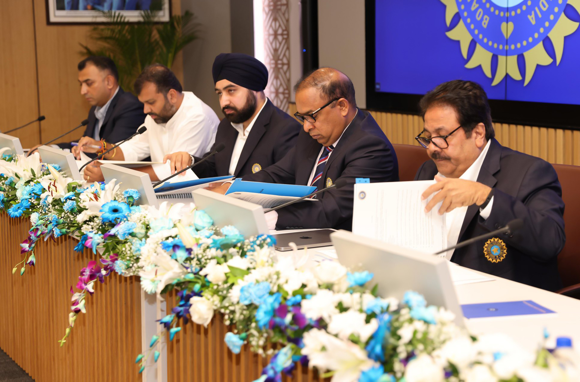 BCCI के लिए क्रिकेट से पहले देश: अरुण धूमल