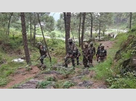 देर रात Army Camp पर ताबड़तोड़ फा*यरिंग, 3 जवान घायल!