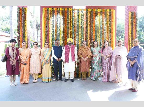 IAS OFFICERS ASSOCIATION ने ‘मिशन चढ़दी कला’ में पाँच लाख रुपये का योगदान देने की घोषणा की