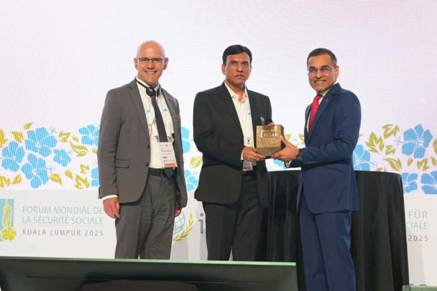 भारत को ‘सामाजिक सुरक्षा में उत्कृष्ट उपलब्धि’ के लिए अंतर्राष्‍ट्रीय सामाजिक सुरक्षा संघ (आईएसएसए) पुरस्कार 2025 से सम्मानित किया गया, यह पुरस्‍कार सामाजिक सुरक्षा को आगे बढ़ाने में मोदी सरकार के प्रयासों को मान्यता देता है