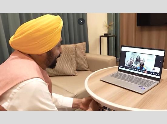 CM मान ने ‘World Cup’ चैंपियन 3 ‘शेरनियों’ को किया Video Call! जानें क्या हुई बात