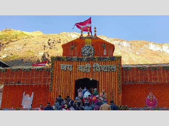 श्रद्धालु ध्यान दे! आज से बंद हो जाएंगे Badrinath Dham के कपाट, , साक्षी बनने पहुंचे हजारों श्रद्धालु