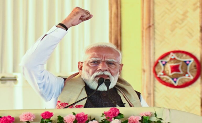 पीएम मोदी ने एलवीएम3-एम6 के सफल लॉन्च को बताया गौरव का पल, इसरो को दी बधाई