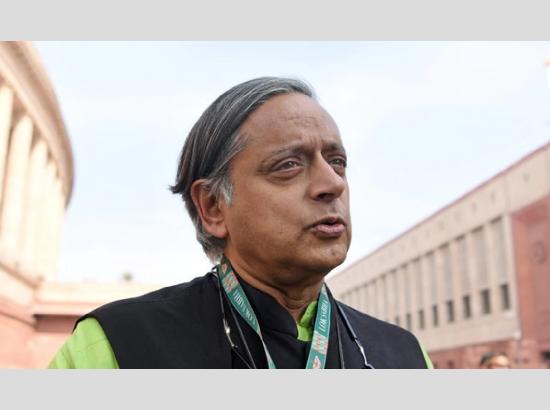 Bangladesh हिंसा पर Shashi Tharoor ने दी सलाह, ‘मोहम्मद यूनुस खुद दें दखल, भीड़तंत्र को हावी..’