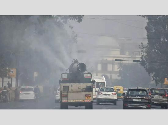 दिल्ली-NCR में नहीं थम रहा प्रदूषण का कहर, देखें आपने इलाके का AQI