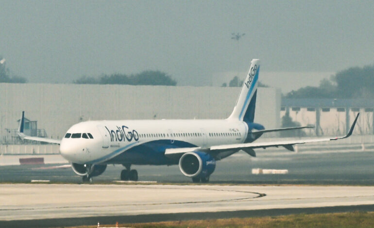 उत्तर भारत में खराब मौसम से फ्लाइट्स प्रभावित, इंडिगो ने की यात्रियों से स्टेटस चेक करने की अपील