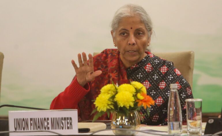 उच्च शिक्षण संस्थानों की संख्या में वृद्धि, प्राथमिक शिक्षा में भी बढ़े छात्र: वित्त मंत्री सीतारमण