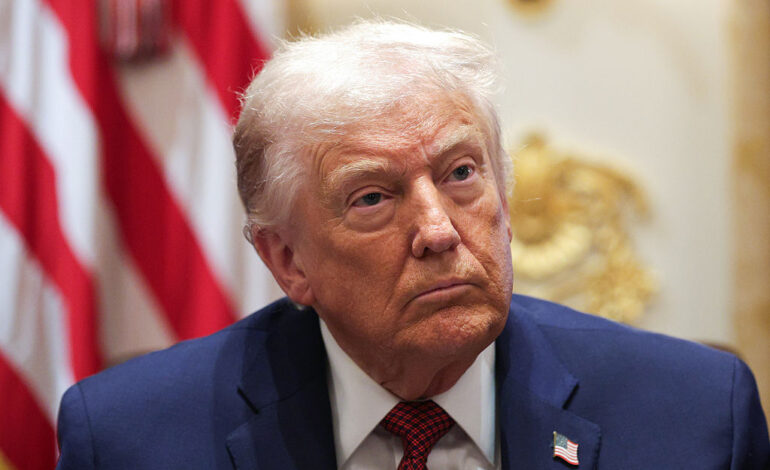 ट्रंप ने कनाडा पर 50 प्रतिशत एयरक्राफ्ट टैरिफ लगाने की दी धमकी