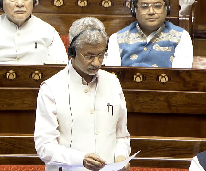 पश्चिम एशिया संकट पर सरकार सतर्क, पीएम मोदी हालात पर रख रहे नजर: जयशंकर