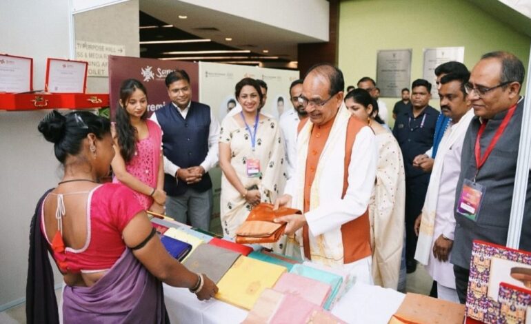 राष्ट्रीय ग्रामीण विकास सम्मेलन 2026 संपन्न, ‘सरस शक्ति’ कलेक्शन और कॉफी टेबल बुक लॉन्च