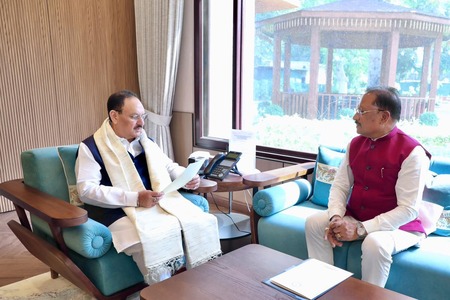 केंद्रीय मंत्री जेपी नड्डा से मिले सीएम विष्णुदेव साय, स्वास्थ्य सेवाओं और किसानों के लिए खाद-बीज उपलब्धता पर चर्चा