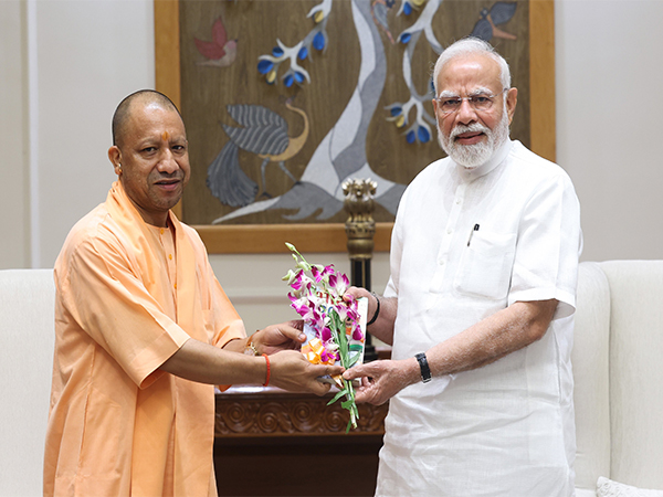 पीएम मोदी ने सीएम योगी को जन्मदिन की शुभकामनाएं दीं, लंबे और स्वस्थ जीवन की कामना की