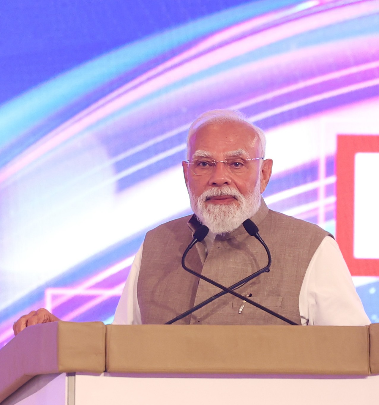 भारत में 70 वर्ष से ऊपर के हर नागरिक के लिए 5 लाख रुपए तक का मुफ्त इलाज उपलब्ध है :पीएम मोदी