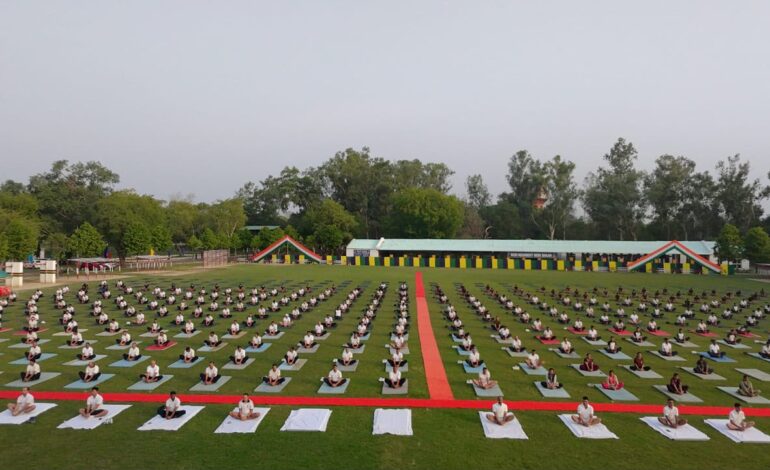 अंतरराष्ट्रीय योग दिवस से पहले ऋषिकेश में सेना के जवानों के लिए विशेष योग शिविर आयोजित