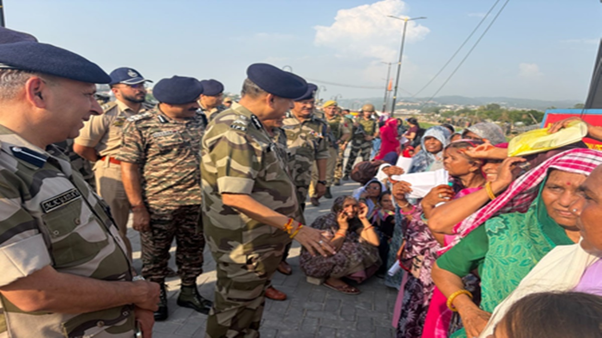 अमरनाथ यात्रा की सुरक्षा व्यवस्था का सीआईएसएफ प्रमुख ने व्यापक निरीक्षण किया, सभी एजेंसियों के साथ उच्चस्तरीय बैठक की