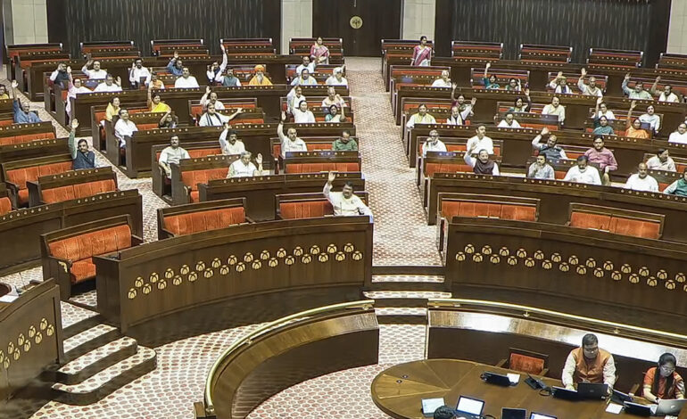 Monsoon Session: लोकसभा की कार्यवाही अनिश्चितकाल के लिए स्थगित, हंगामे के बीच कई अहम बिल हुए पास