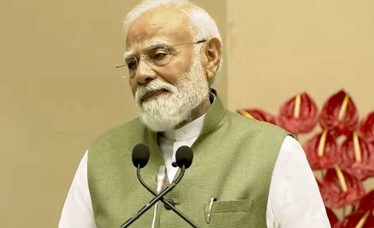 पीएम मोदी अपनी मां को याद कर हुए भावुक, बोले- ‘आज भी महसूस करता हूं कमी’