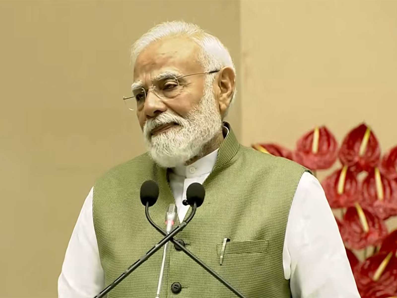 पीएम मोदी अपनी मां को याद कर हुए भावुक, बोले- ‘आज भी महसूस करता हूं कमी’