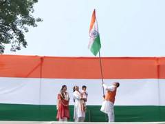 हर घर तिरंगा अभियान: जेपी नड्डा ने आवास पर फहराया राष्ट्रीय ध्वज, राम मोहन नायडू ने लिया तिरंगा रैली में हिस्सा