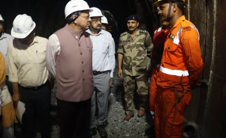 मुख्यमंत्री धामी ने THDC टनल हादसा स्थल का निरीक्षण किया, रेस्क्यू अभियान का जायजा