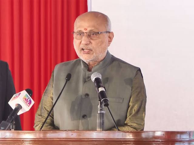 उपराष्ट्रपति ने दिल्ली में ‘हर घर तिरंगा’ बाइक रैली को दिखाई हरी झंडी, कहा- “रैली खत्म होने पर सफर खत्म नहीं होता”